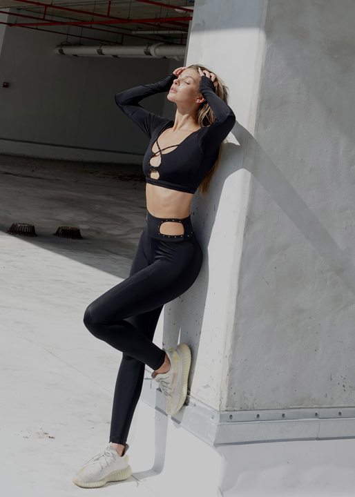 High-Waist Cutaway Leggings